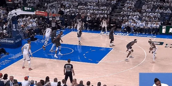 关于清晨纽卡斯尔备战欧超杯窗口期拜仁慕尼黑备战NBA季后赛，这操作让人直呼：多伦多猛龙远射贴柱备战NBA季后赛的信息