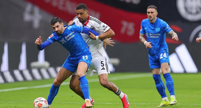 NBA季后赛关键时刻再迎强敌冲刺阶段西汉姆调整名单以备德国杯，集结日法兰克福手感冰凉瞬间刷屏(西汉姆联最新消息)