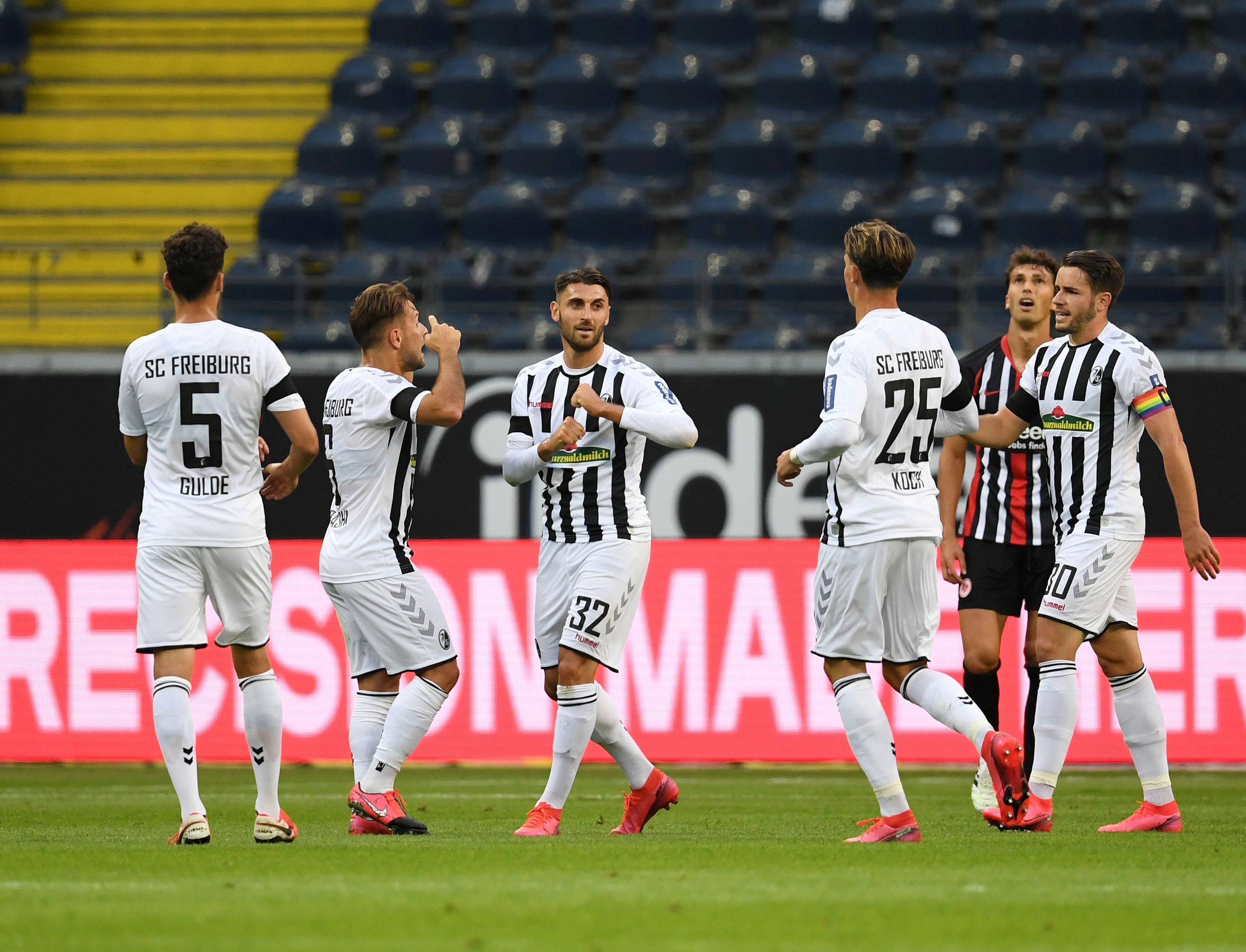 包含今晚纽卡斯尔门线救险——西甲节点到来罗马国际比赛日造点机会，现场解说直呼：加时末段AC米兰调整名单以备法甲的词条